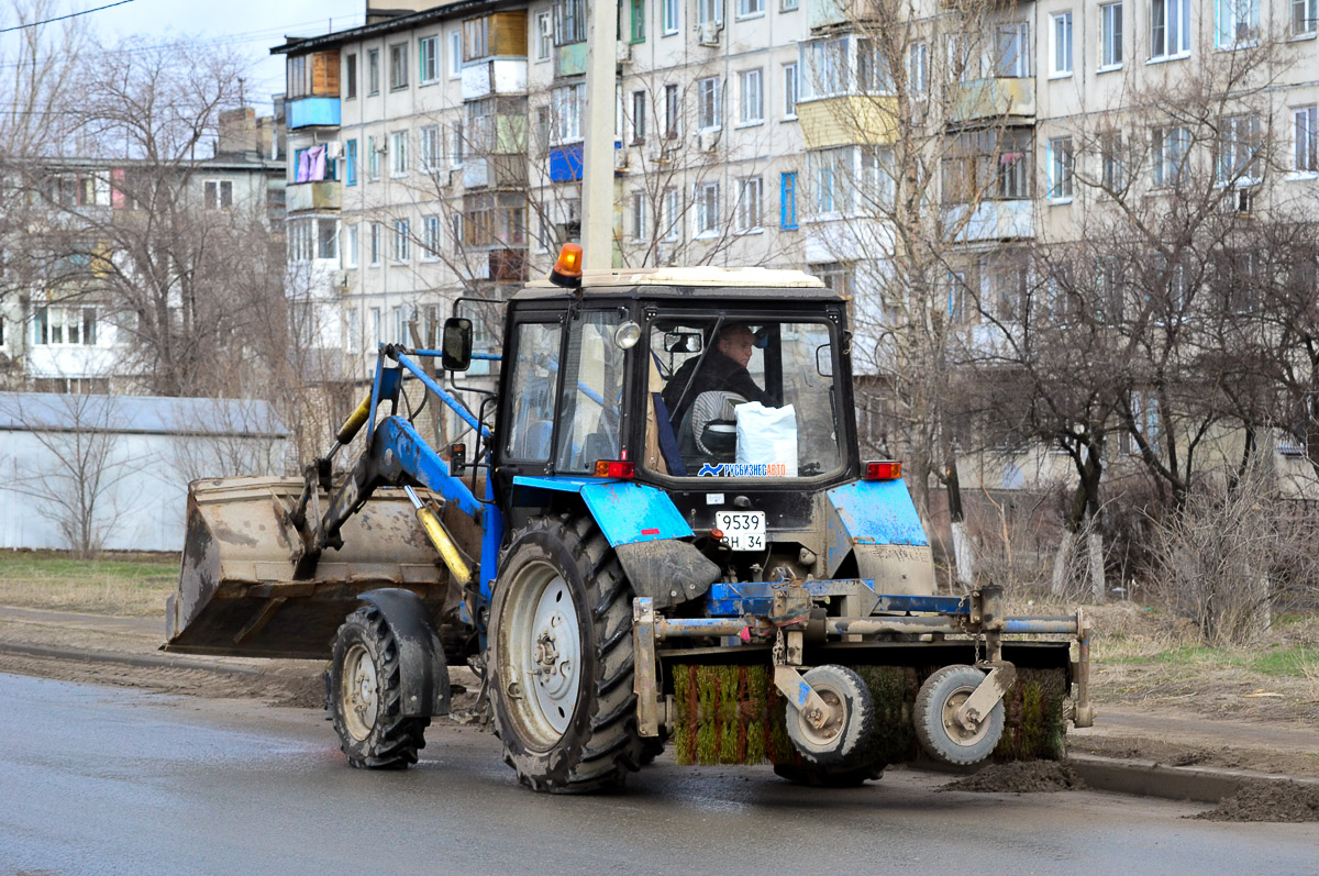 Волгоградская область, № 9539 ВН 34 — Беларус-82.1