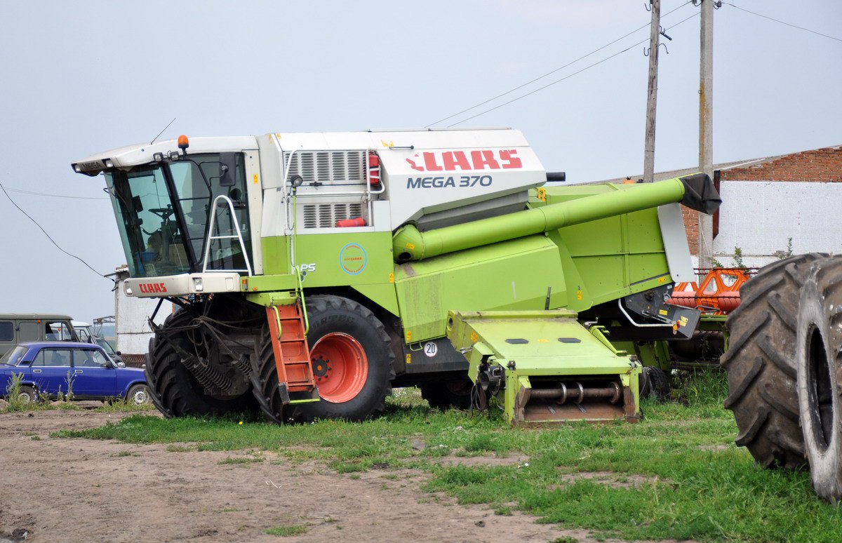 Рязанская область, № 2579 РУ 62 — Claas Mega 370