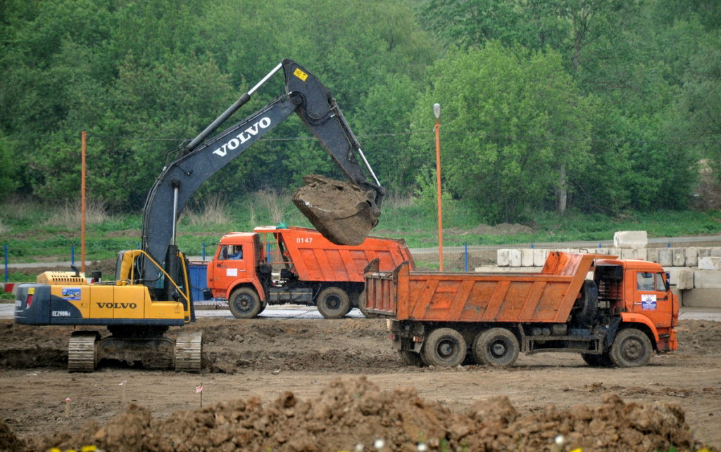 Московская область, № 3952 ОХ 50 — Volvo EC290