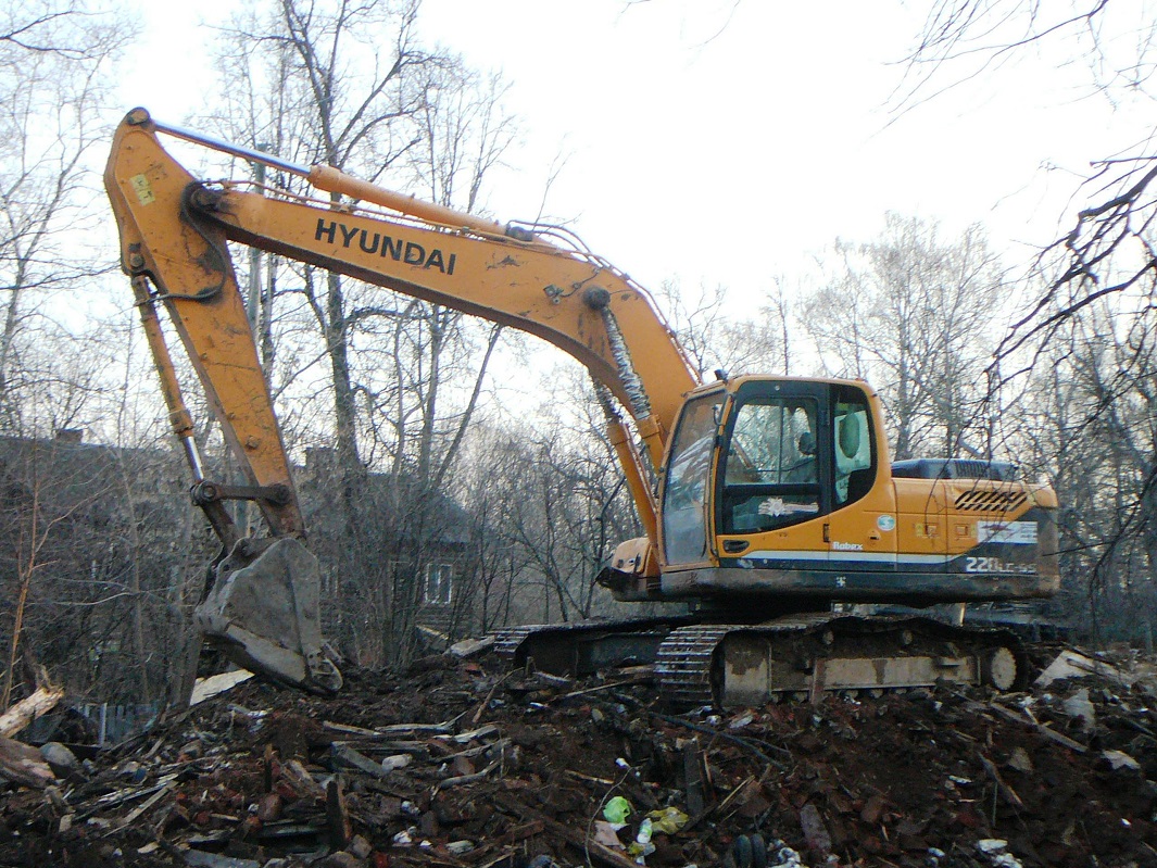 Удмуртия, № (18) Б/Н СТ 0076 — Hyundai R220LC