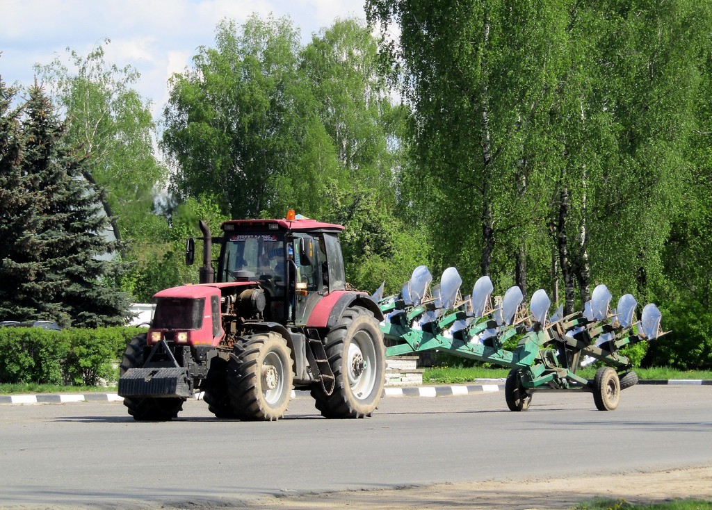 Могилёвская область, № 1065 — Беларус-3022ДЦ.1; Прицепы сельскохозяйственные — Плуги (общая)