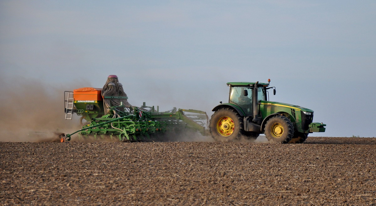 Рязанская область, № (62) Б/Н СТ 0177 — John Deere 8335R; Прицепы сельскохозяйственные — Посевные комплексы (общая)