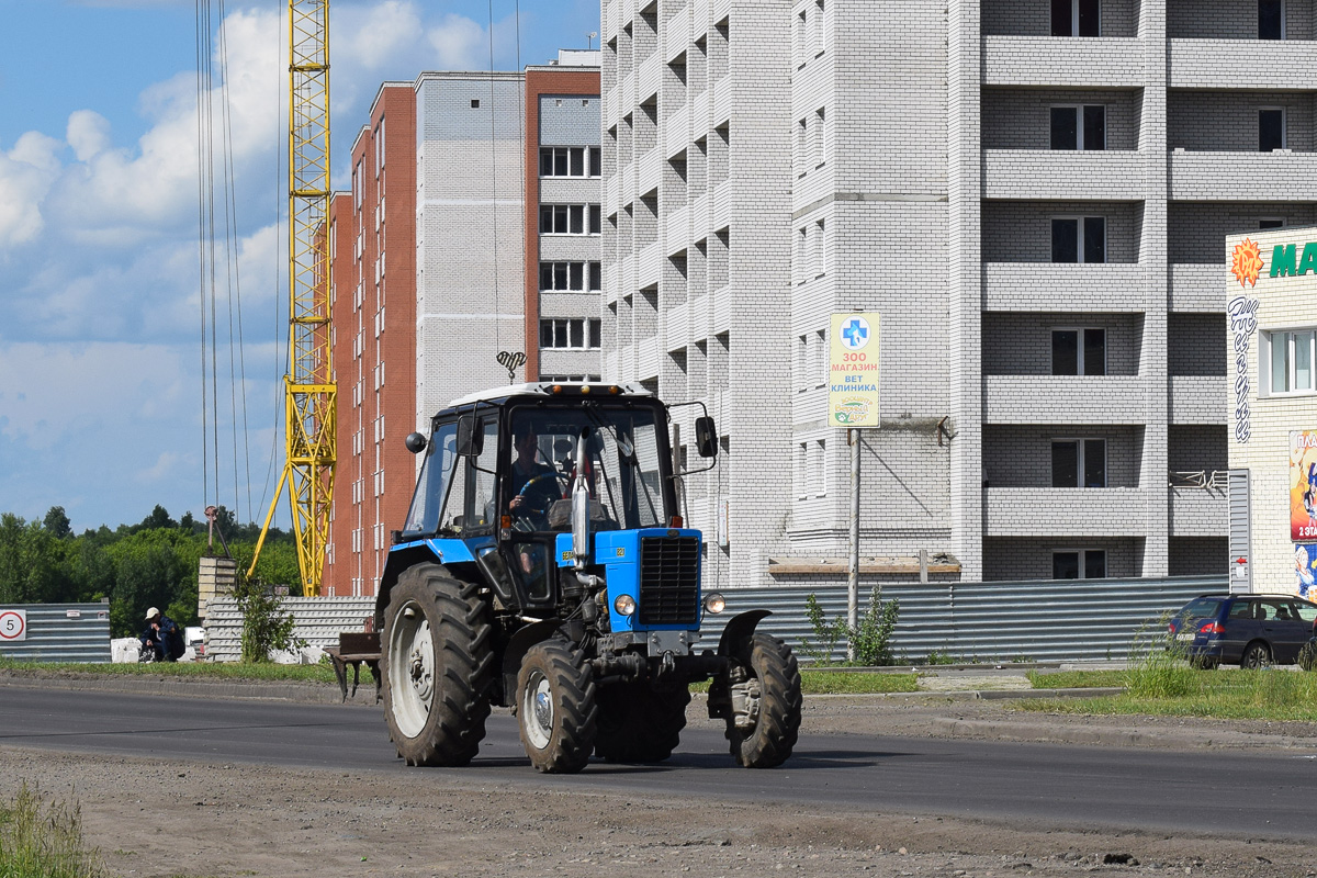 Алтайский край, № (22) Б/Н СТ 0204 — Беларус-82.1; Алтайский край — Спецтехника с нечитаемыми (неизвестными) номерами