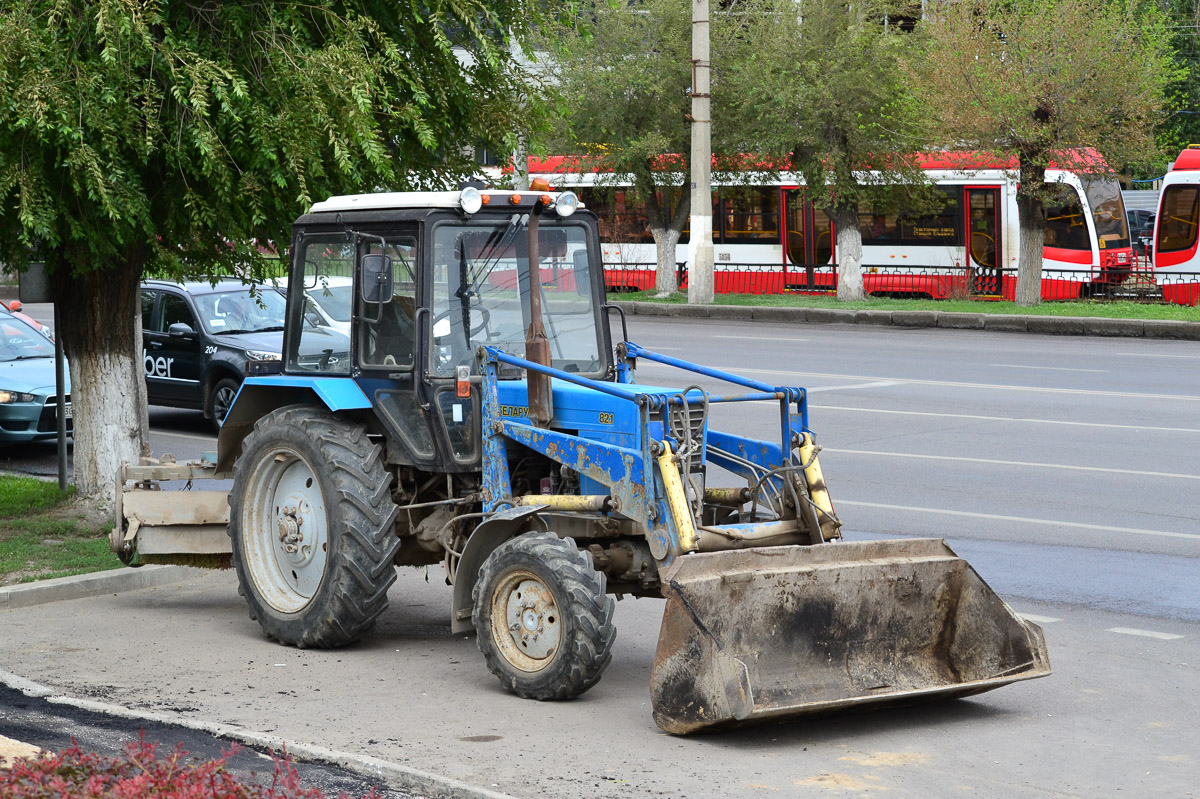 Волгоградская область, № 9536 ВН 34 — Беларус-82.1