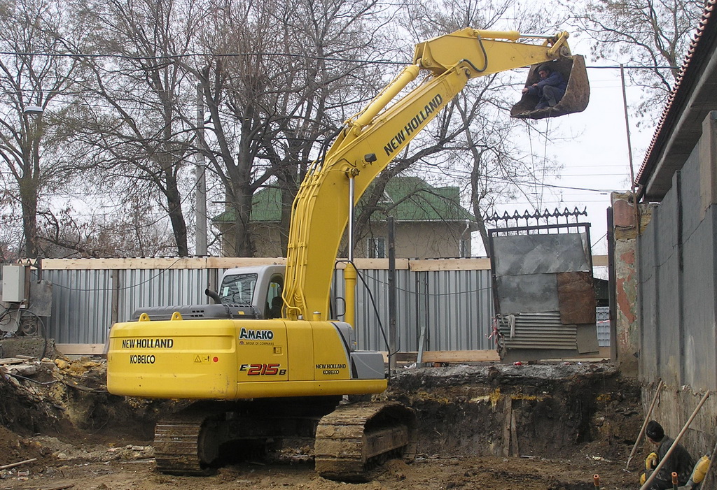 Одесская область, № (UA16) Б/Н СТ 0017 — New Holland Kobelco E215B; Одесская область — Спецтехника с нечитаемыми (неизвестными) номерами