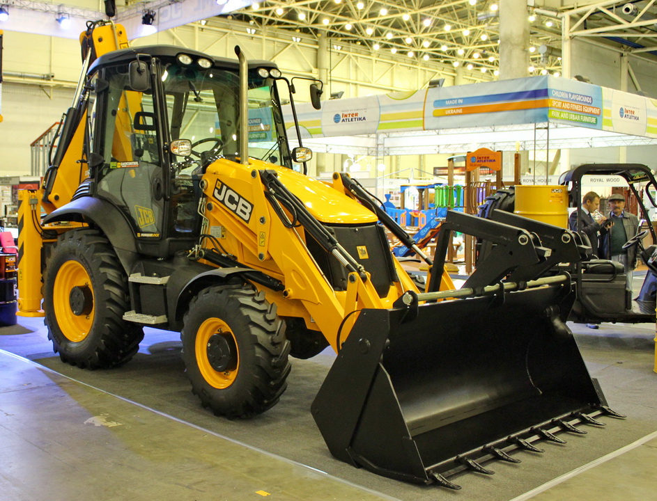 Киев, № (UA11) Б/Н СТ 0013 — JCB 3CX; Киев — Международная специализированная выставка «КоммунТех‑2014"