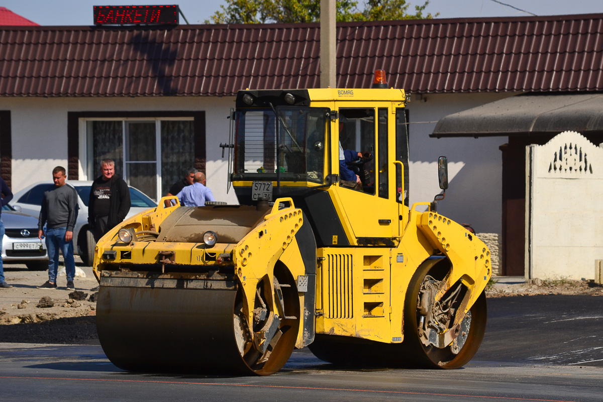 Волгоградская область, № 5772 СТ 34 — Bomag BW 151 AD