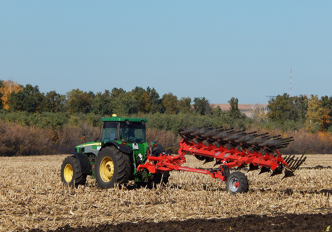 Белгородская область, № 0275 ЕВ 31 — John Deere (общая модель); Прицепы сельскохозяйственные — Плуги (общая)