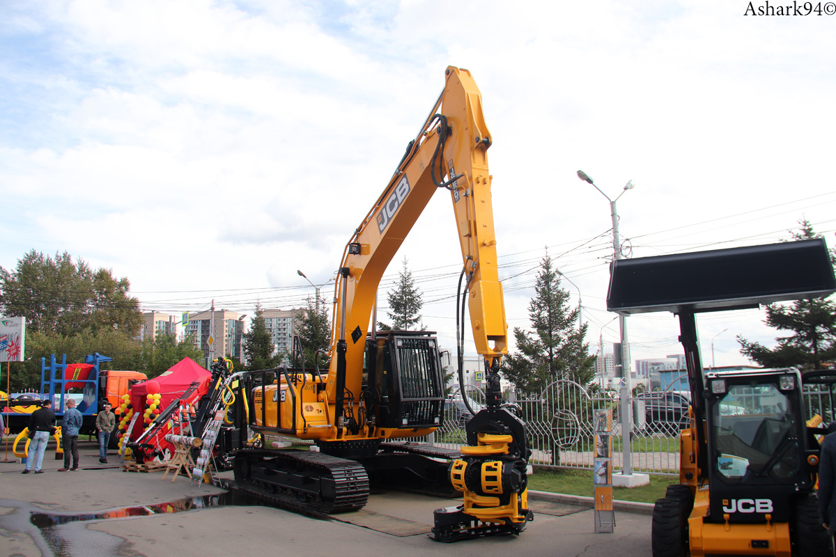 Красноярский край, № (24) Б/Н СТ 0092 — JCB JS220; Красноярский край — Выставка "Эксподрев-2019"