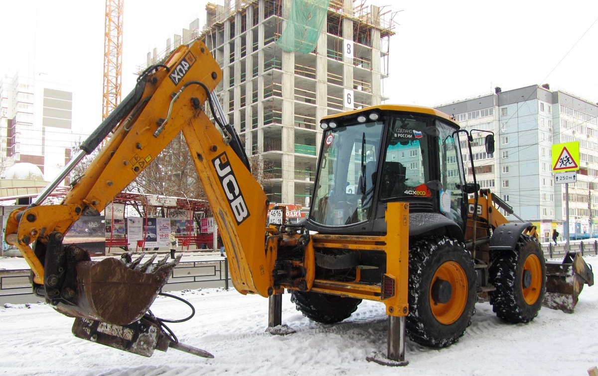 Удмуртия, № 4616 УС 18 — JCB 4CX