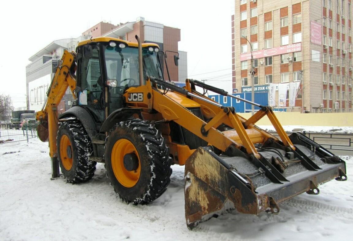 Удмуртия, № 4616 УС 18 — JCB 4CX