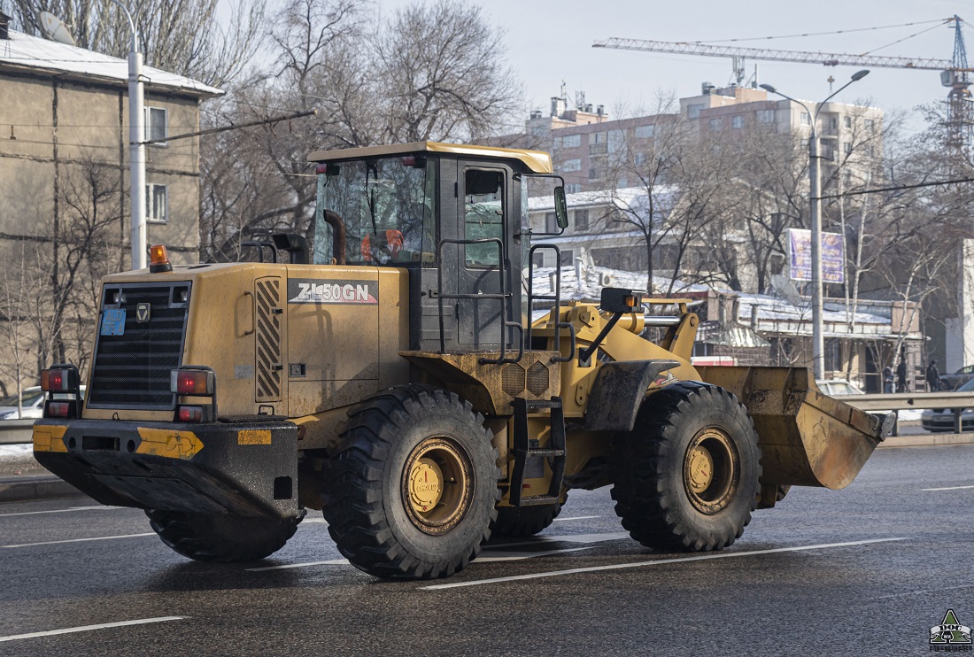 Алматы, № ALD 575 A — XCMG ZL50 (общая модель)