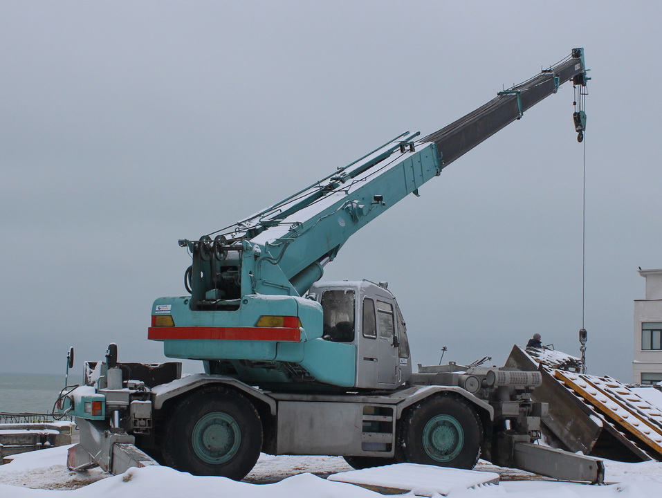 Одесская область, № (UA16) Б/Н СТ 0128 — Kobelco (общая модель); Одесская область — Спецтехника с нечитаемыми (неизвестными) номерами