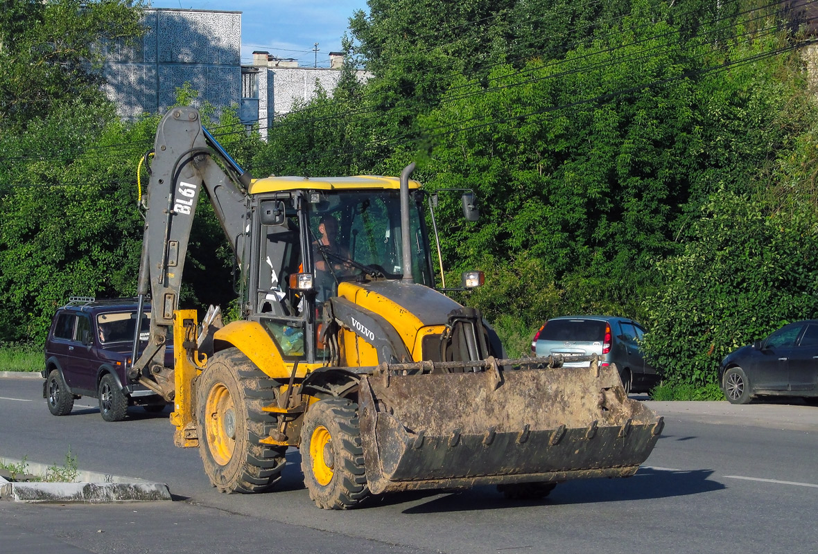 Калужская область, № 4002 КВ 40 — Volvo BL61B