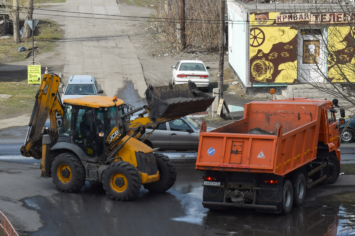 Алтайский край, № 3246 НТ 54 — JCB 3CX