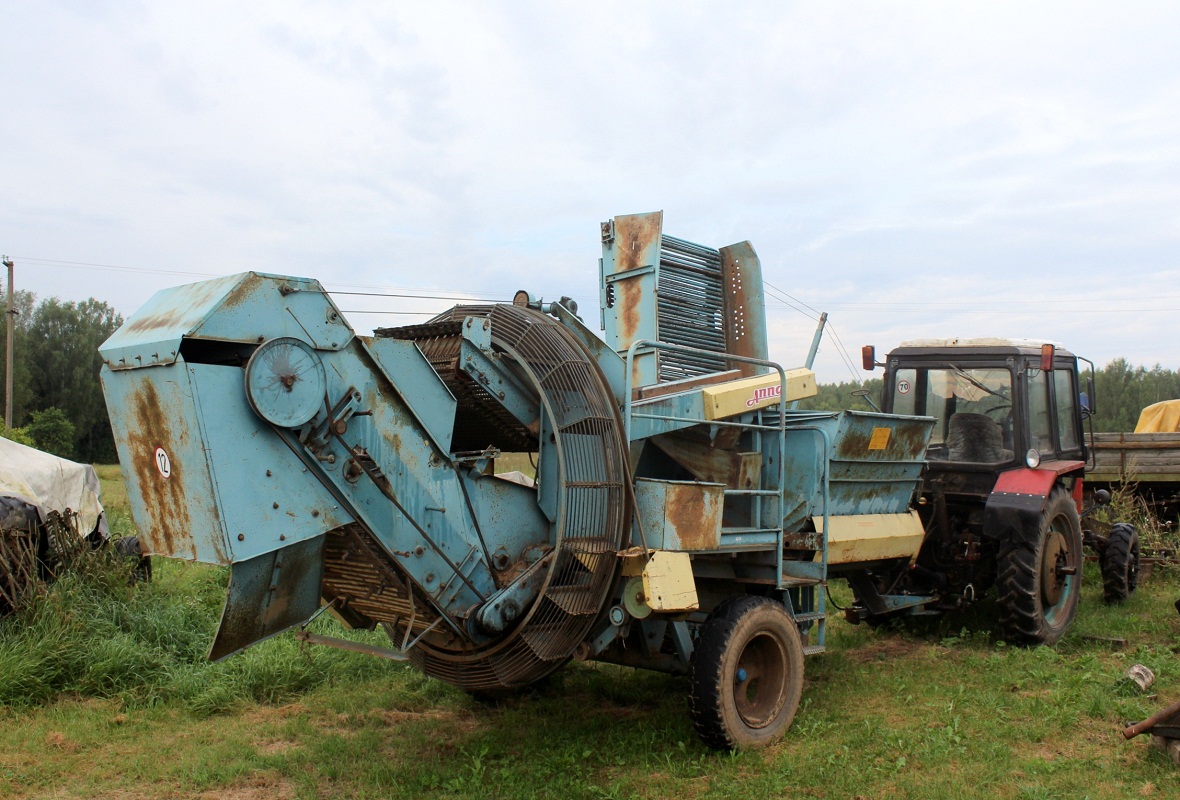 Псковская область, № (60) Б/Н СТ 0014 — Беларус-82.1; Прицепы сельскохозяйственные — Комбайны прицепные (общая)