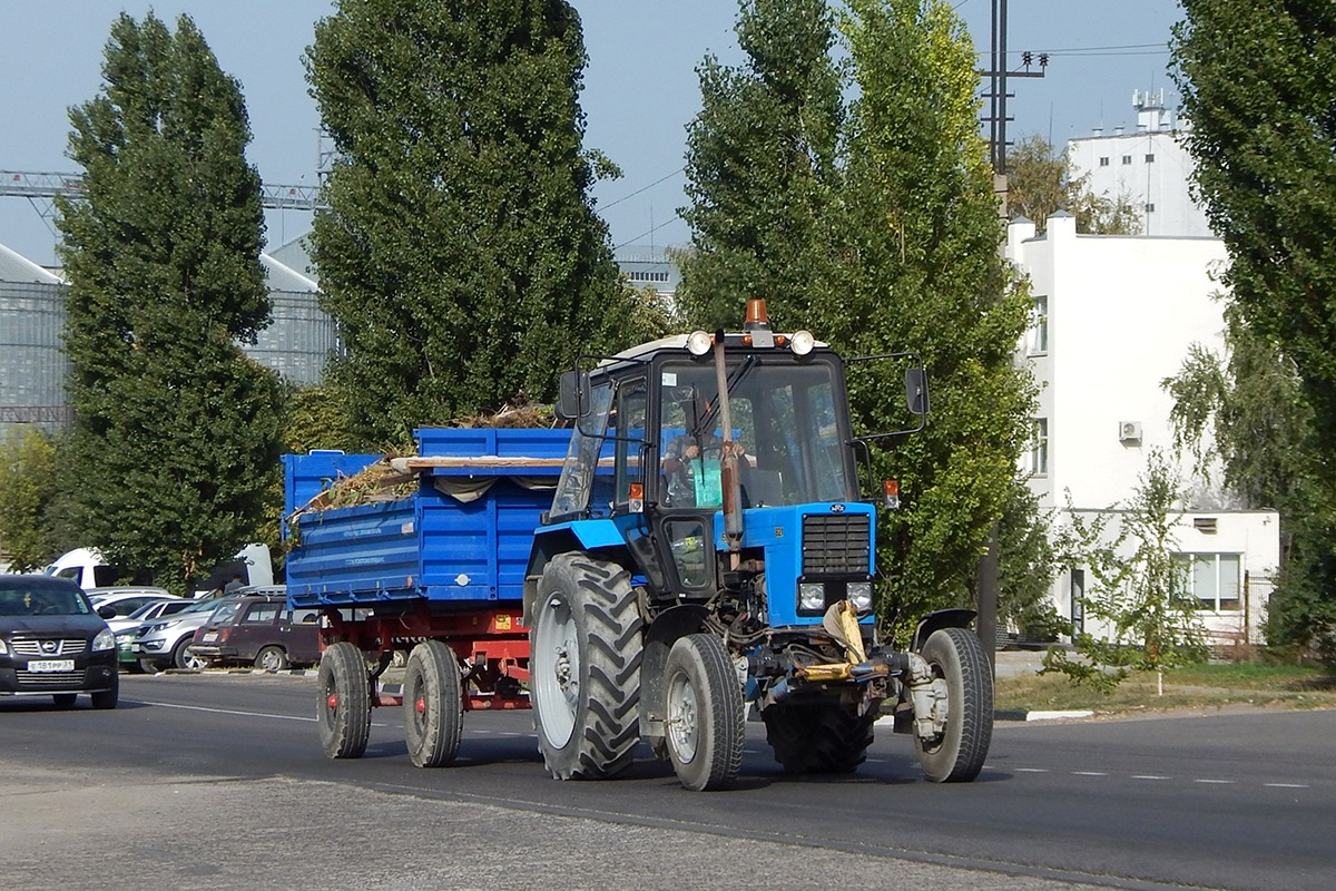 Белгородская область, № 4402 ЕТ 31 — Беларус-82.1