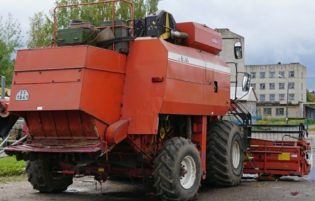 Витебская область, № БХ 1841 — КЗС-812 "Палессе GS812"