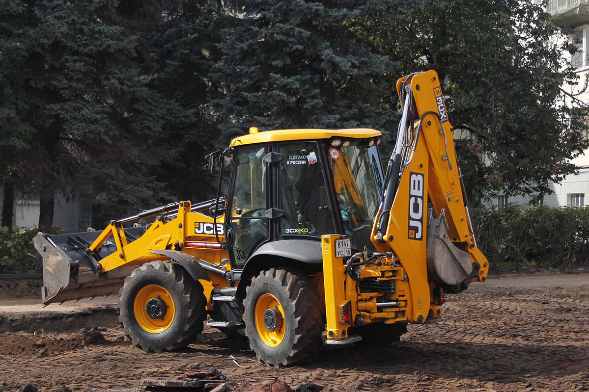 Удмуртия, № 8147 УС 18 — JCB 3CX