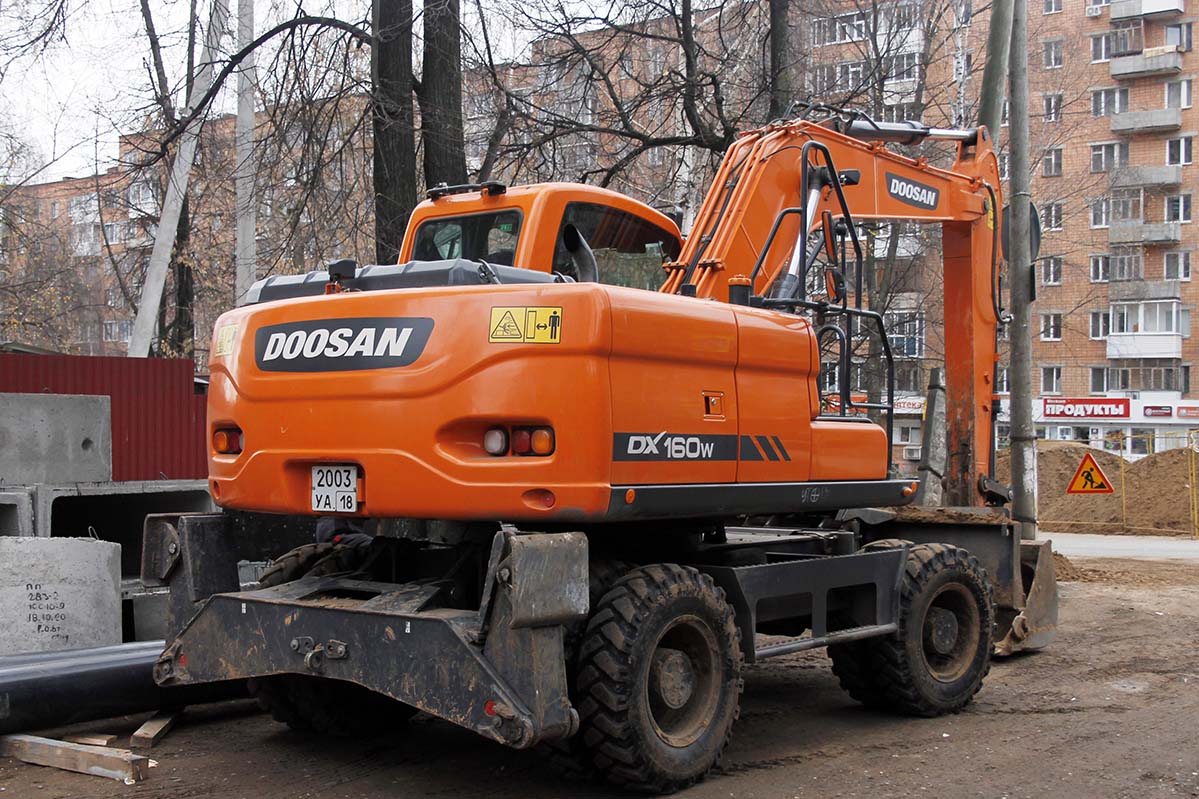 Удмуртия, № 2003 УА 18 — Doosan DX160W