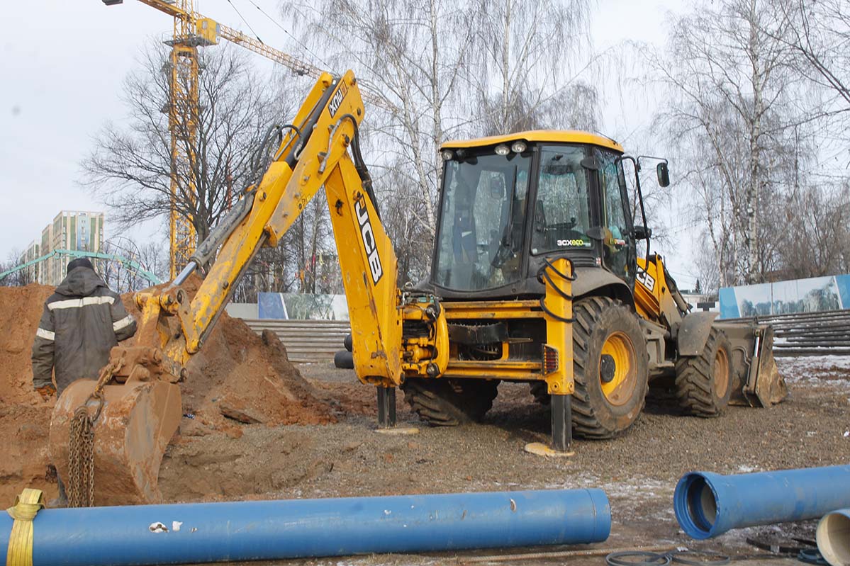 Удмуртия, № 2023 УА 18 — JCB 3CX