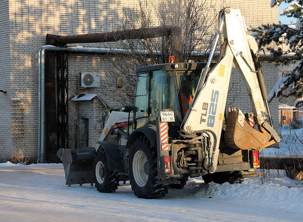 Вологодская область, № 9644 ВТ 35 — TLB-825 (RM-Terex) (UMG)