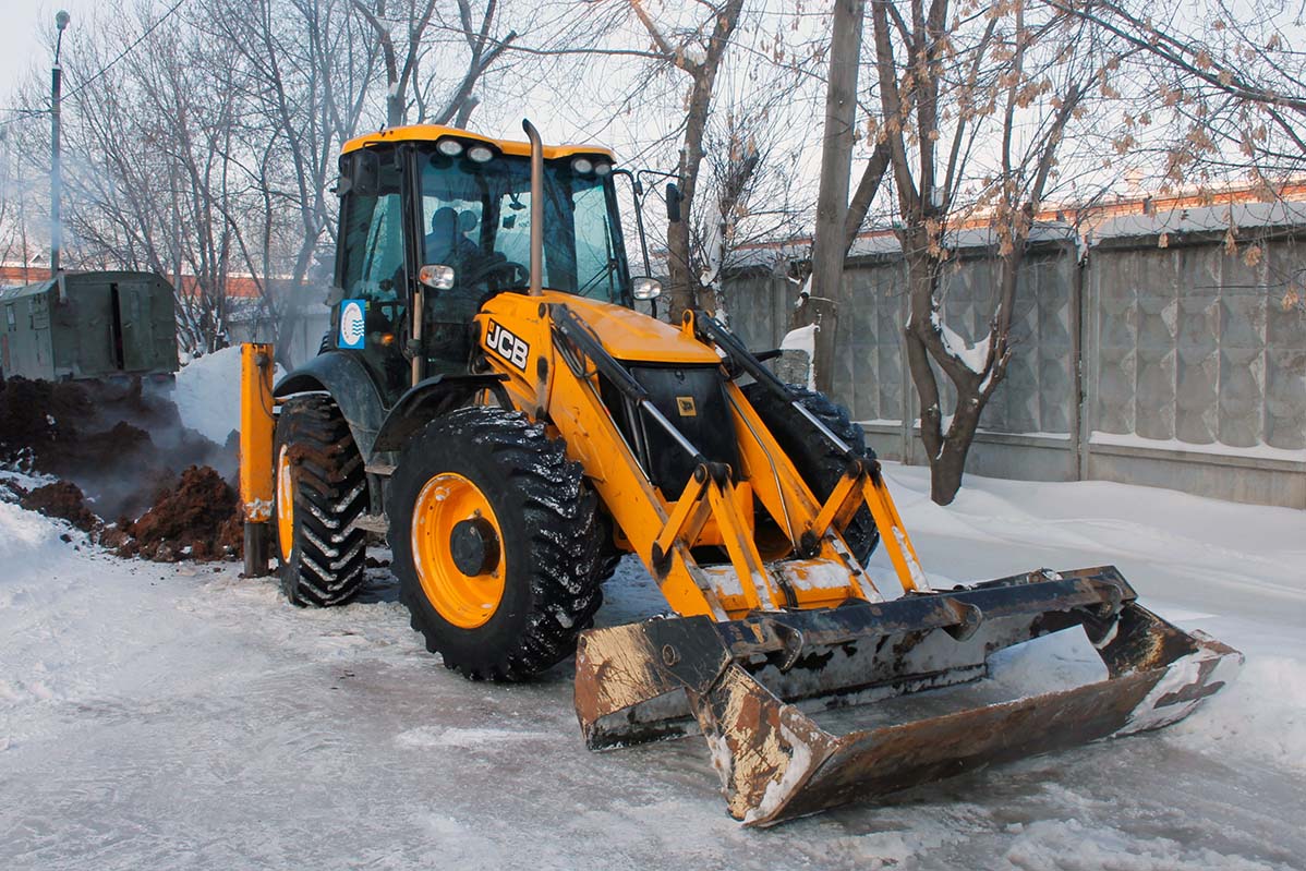 Удмуртия, № 4616 УС 18 — JCB 4CX