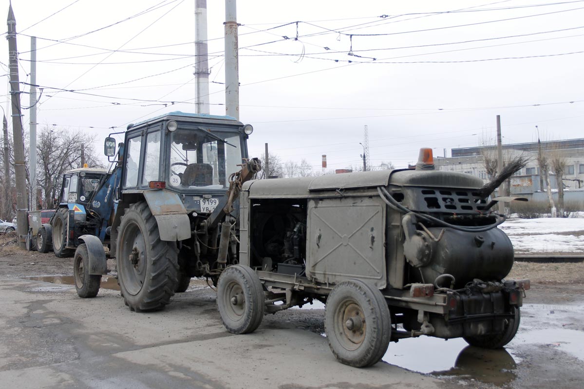 Удмуртия, № 9199 УВ 18 — Беларус-82.1; Прицепы специальные прочие — Прицепы строительные (общая)