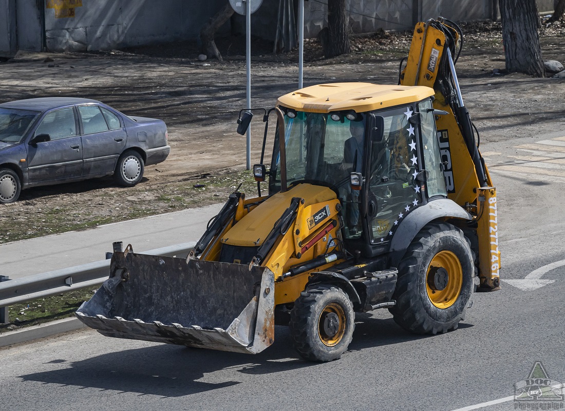 Алматы, № (KZ02) Б/Н СТ 0039 — JCB 3CX