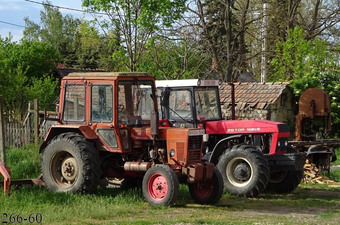 Венгрия, № YDB-343 — МТЗ-80; Венгрия, № YMC-858 — Zetor-ZTS 16245