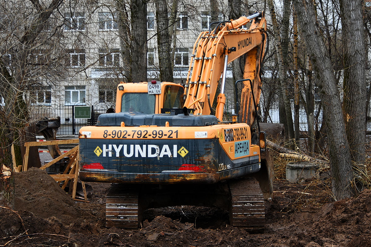 Пермский край, № 0498 МА 59 — Hyundai R220LC