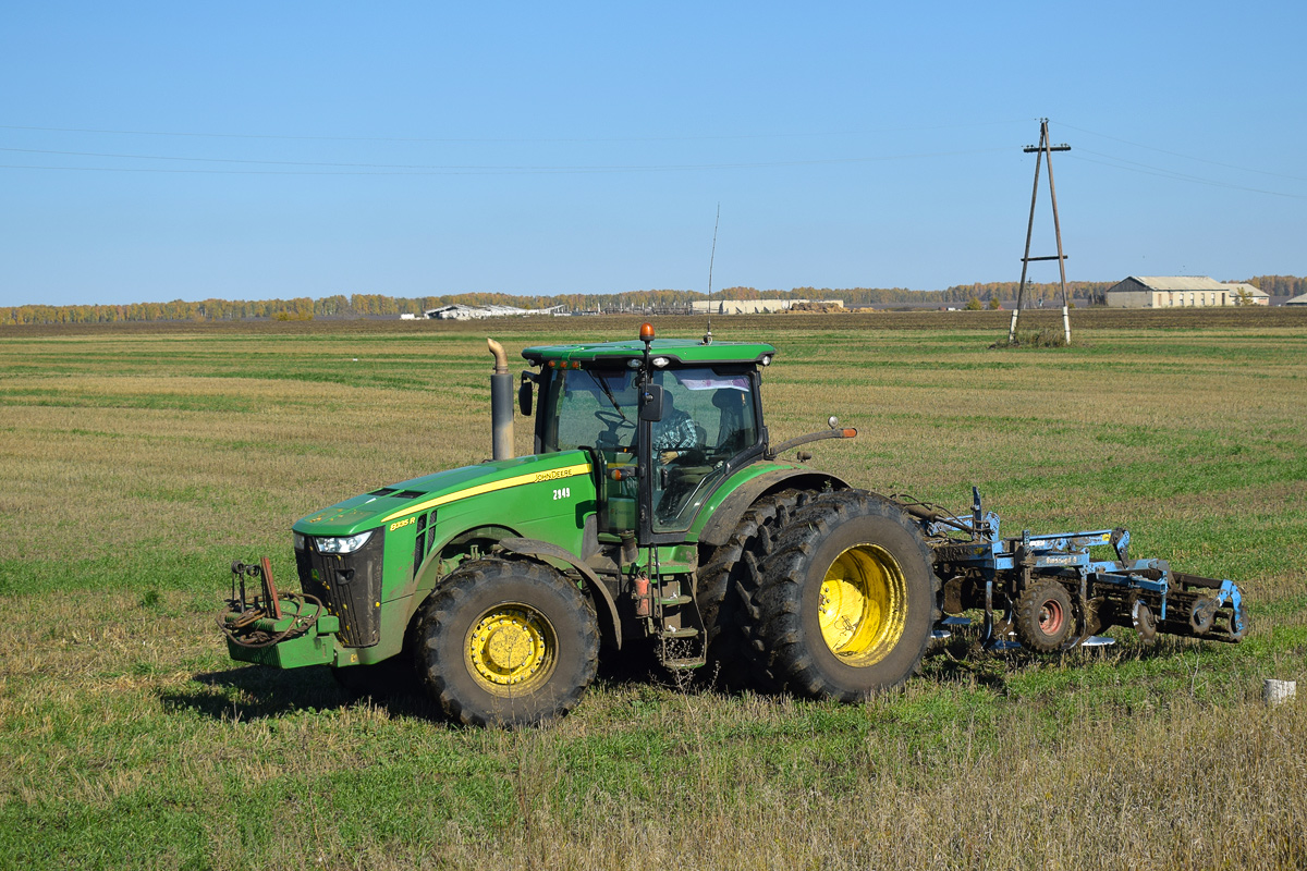 Алтайский край, № 4462 МС 22 — John Deere 8335R