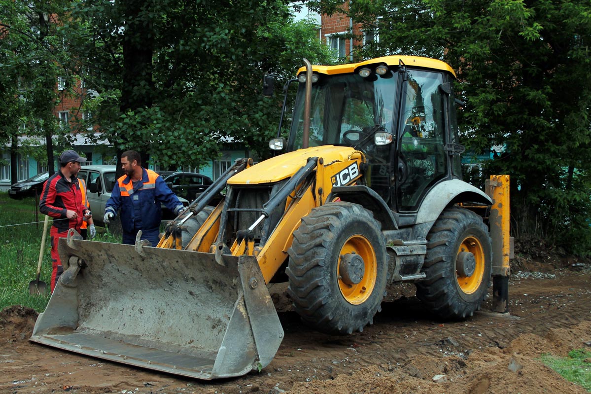 Удмуртия, № 8626 УС 18 — JCB 3CX