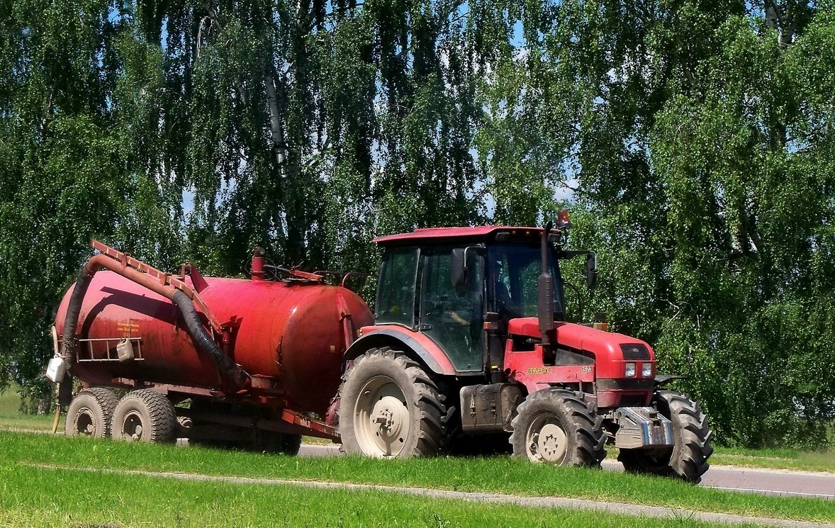 Могилёвская область, № IВ-6 2747 — Беларус-1523; Прицепы сельскохозяйственные — Машины для внесения жидких удобрений