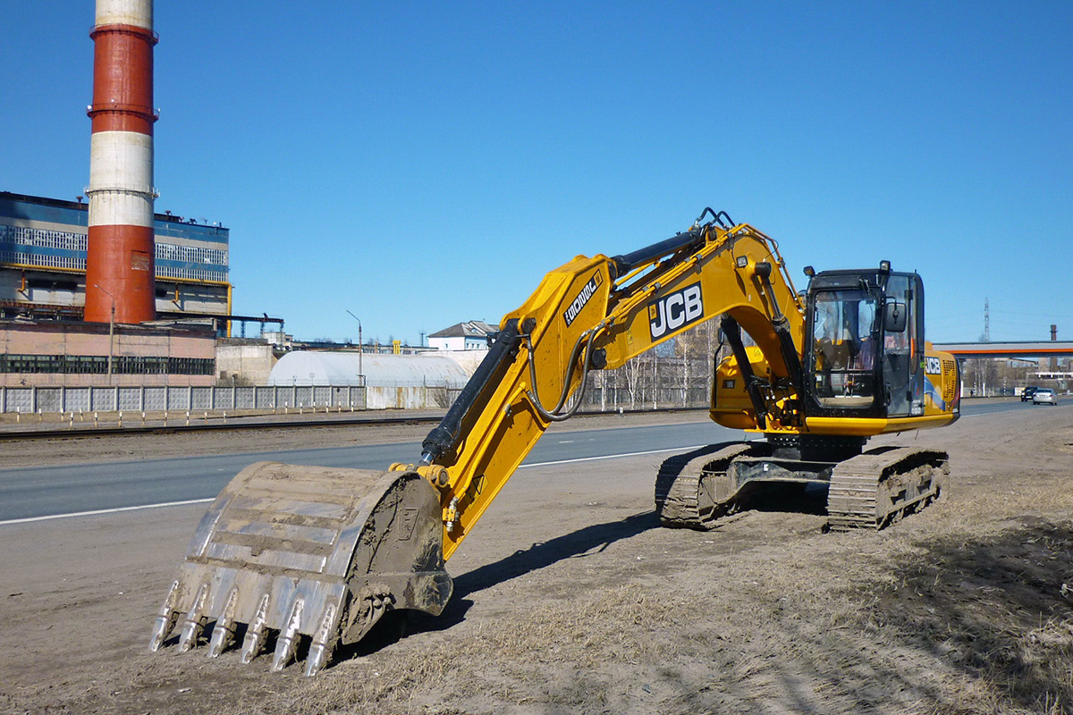 Архангельская область, № 8807 МК 22 — JCB JS205 SC/LC