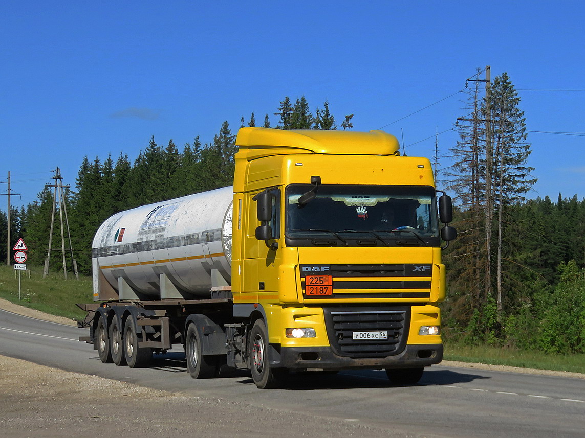 Свердловская область, № У 006 ХС 96 — DAF XF105 FT