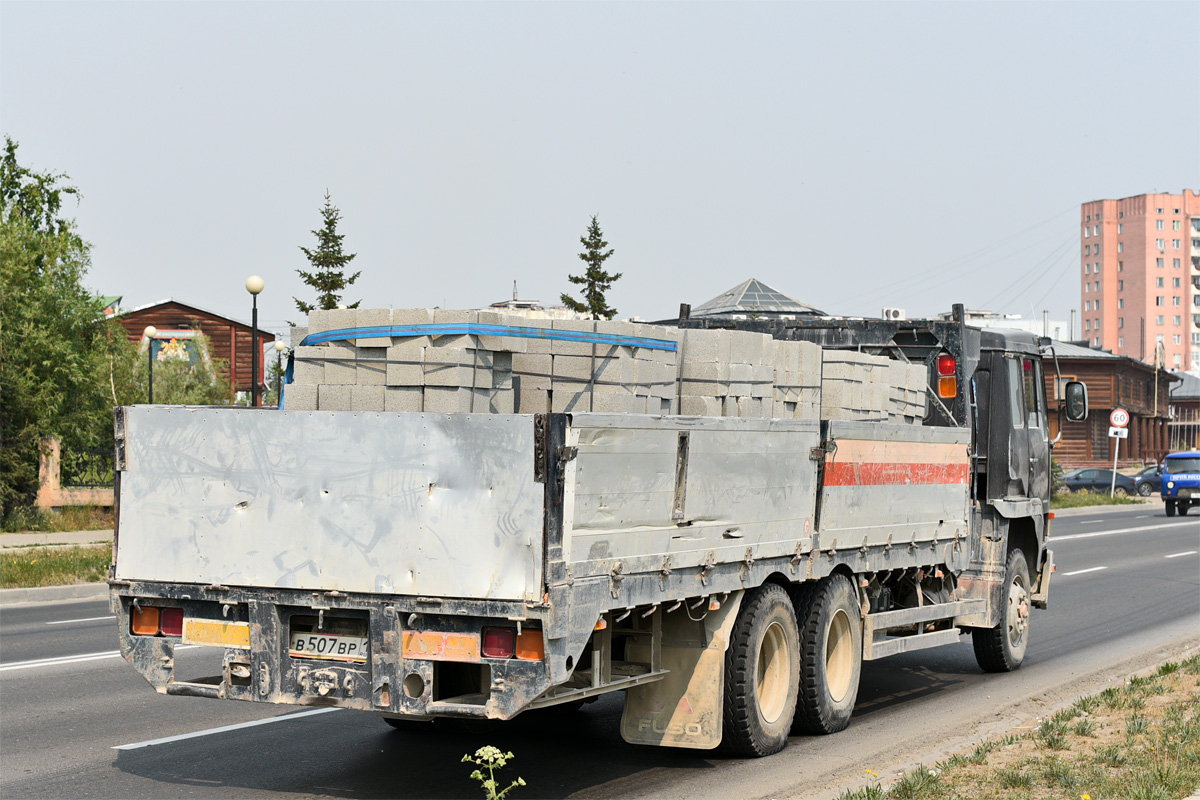 Саха (Якутия), № В 507 ВР 14 — Mitsubishi Fuso The Great