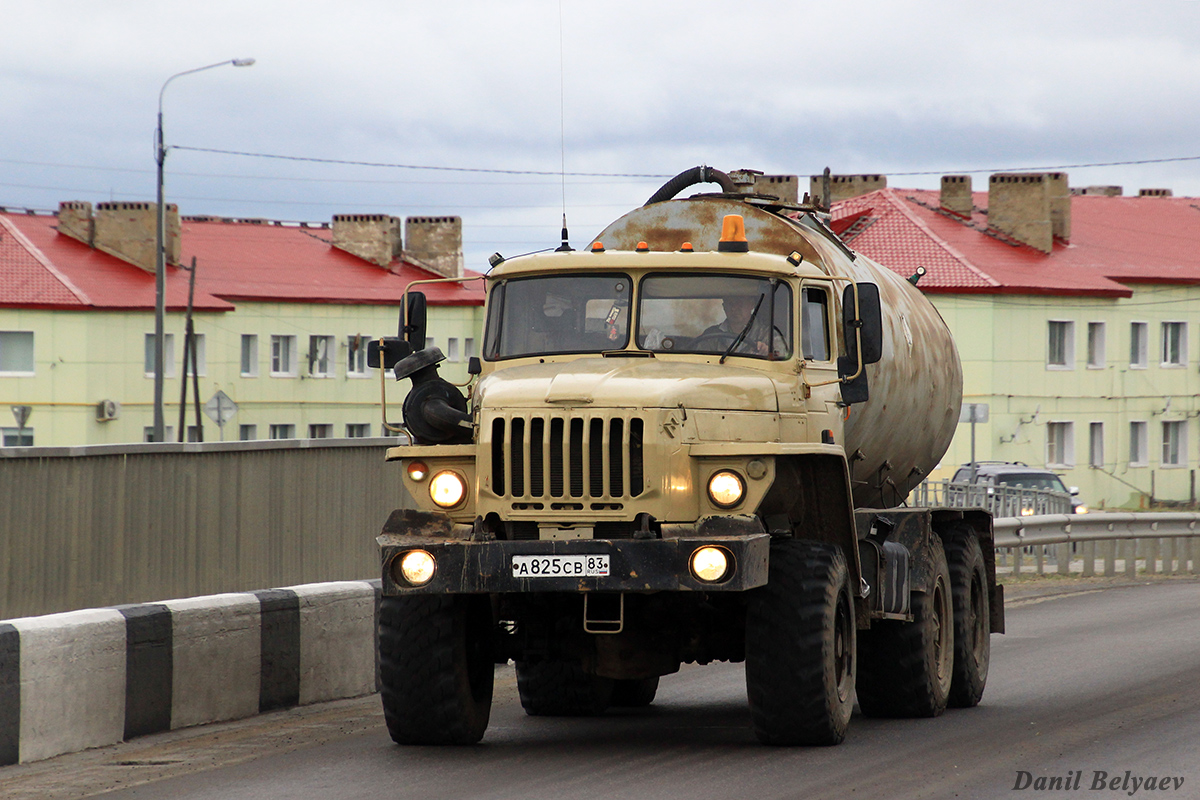 Ненецкий автономный округ, № А 825 СВ 83 — Урал-4320-30