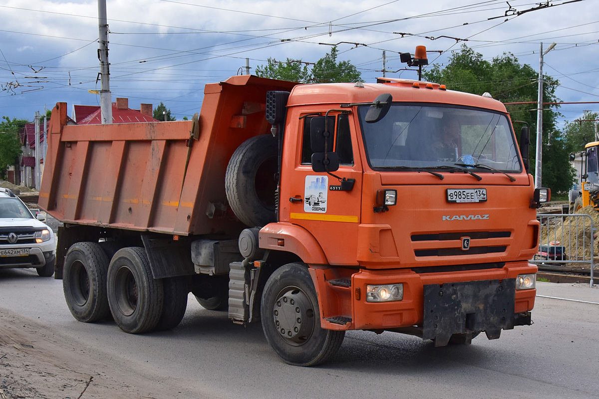 Волгоградская область, № В 985 ЕЕ 134 — КамАЗ-65115-L4