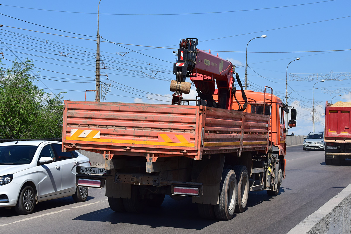 Волгоградская область, № Е 048 АТ 134 — КамАЗ-65115-42