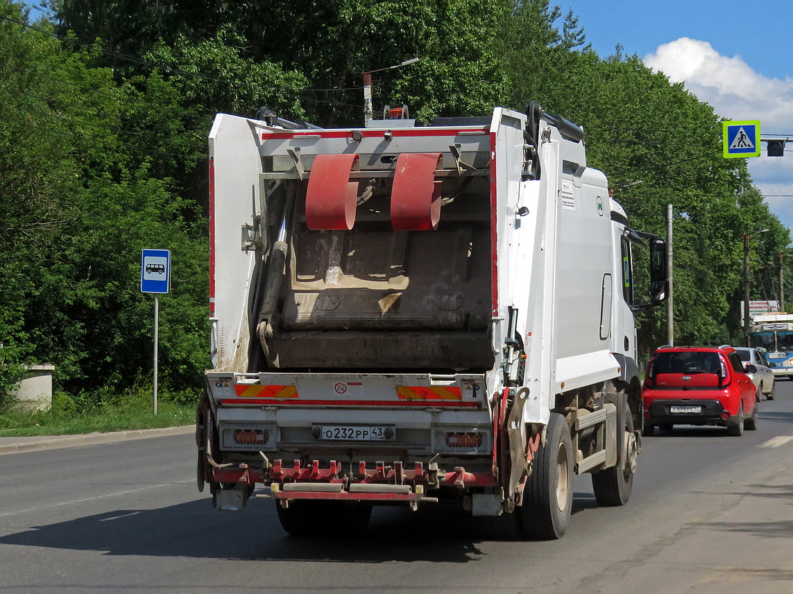 Кировская область, № О 232 РР 43 — Mercedes-Benz Arocs 2033 [Z9M]