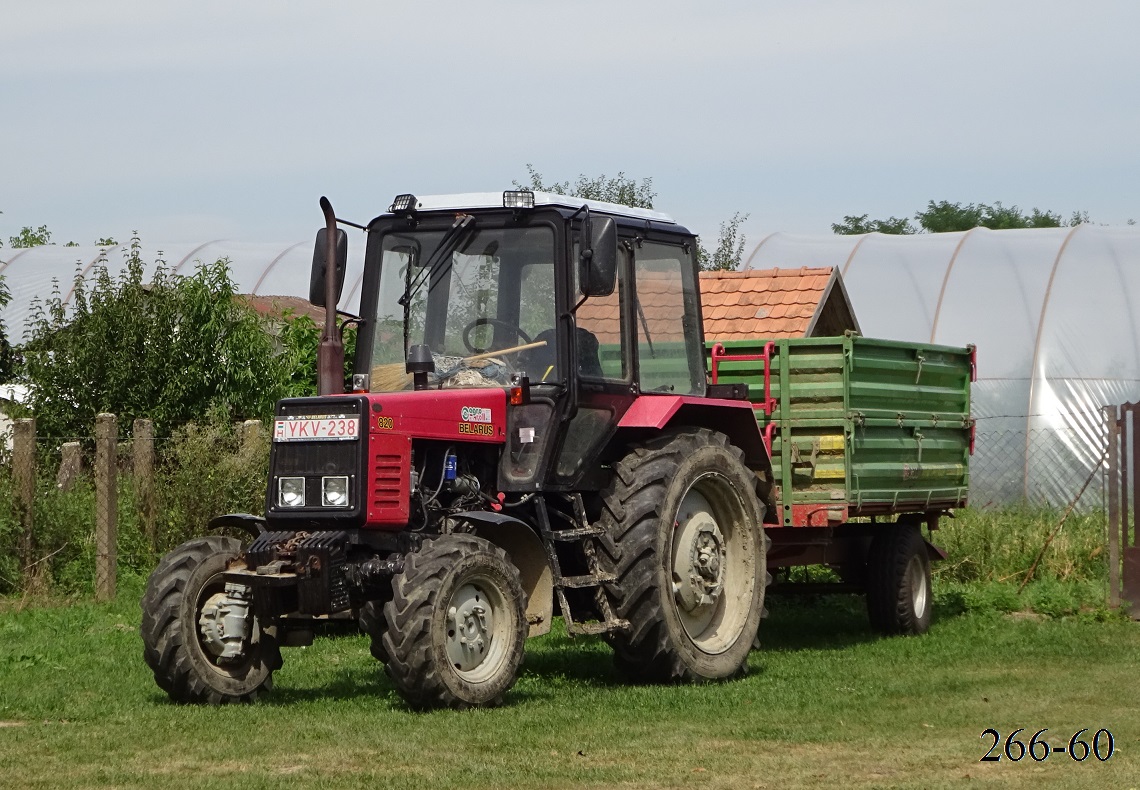 Венгрия, № YKV-238 — Беларус-820