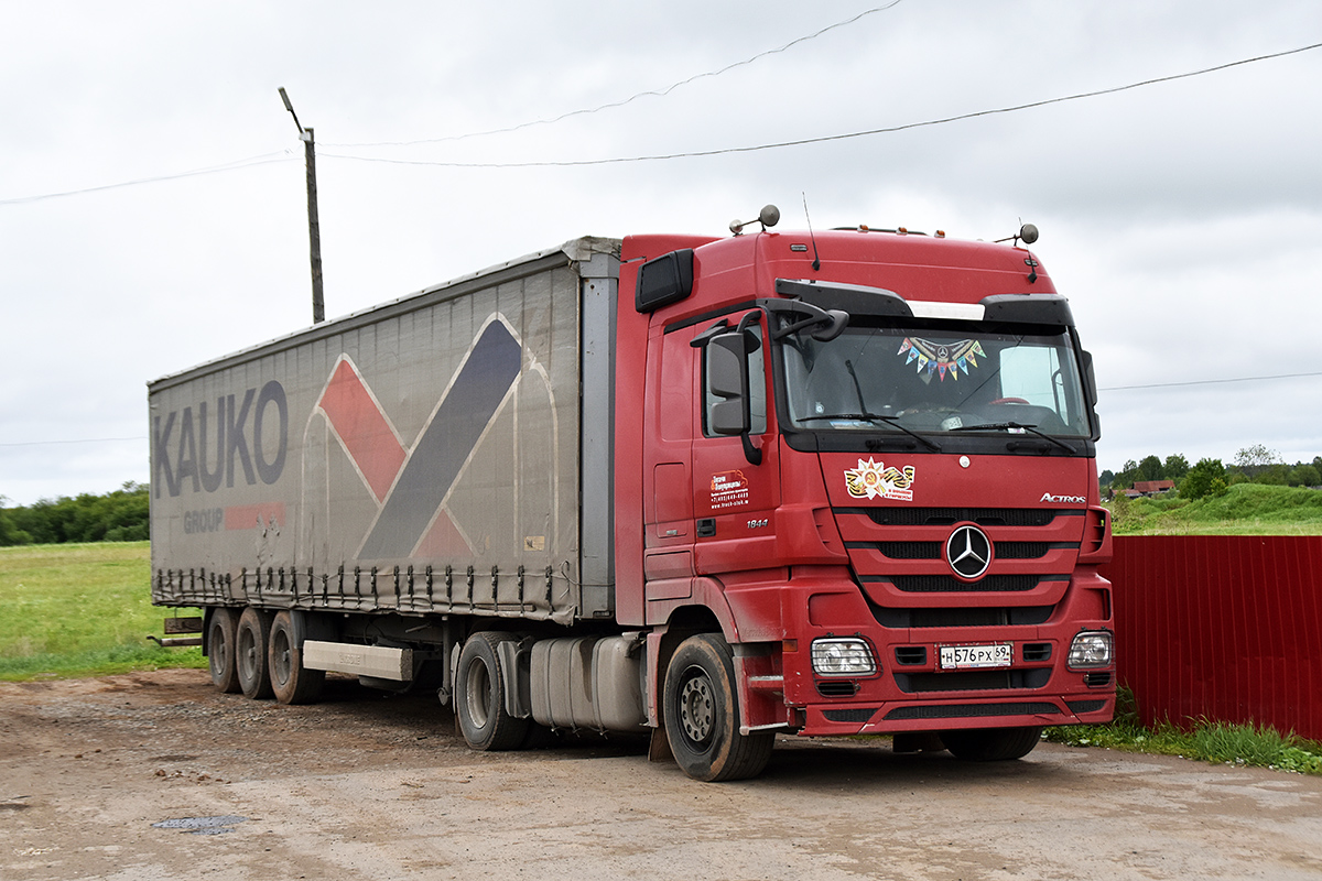 Тверская область, № Н 576 РХ 69 — Mercedes-Benz Actros ('2009) 1844