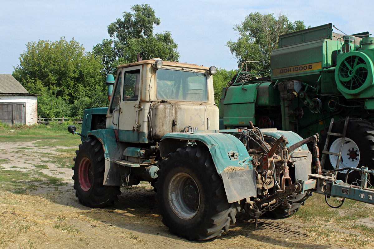 Сумская область, № 1676 ВМ — Т-150К