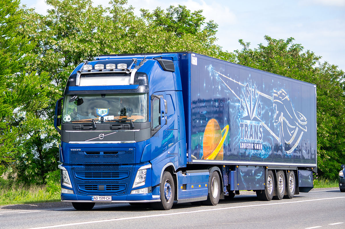 Закарпатская область, № АО 1599 СН — Volvo ('2012) FH.500