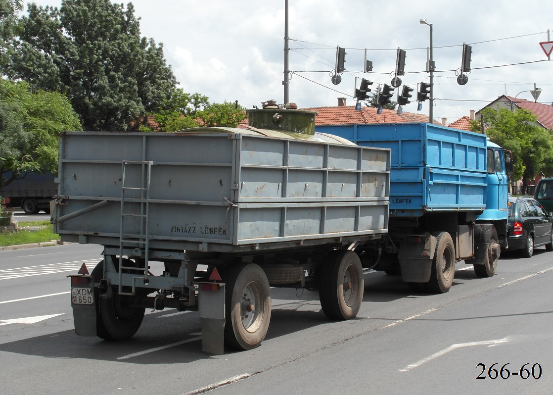 Венгрия, № XDM-650 — IFA (общая модель); Венгрия, № KOY-169 — IFA L60 1218 4x4 DSKN