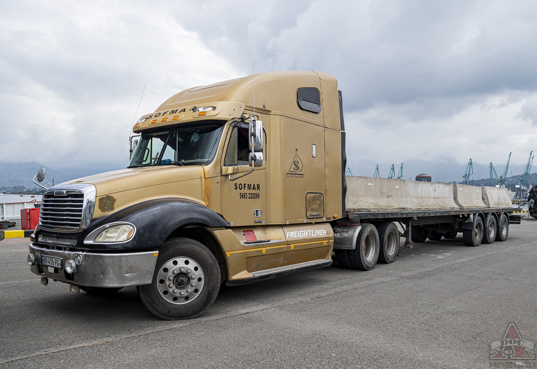 Грузия, № ZP-416-PZ — Freightliner Columbia