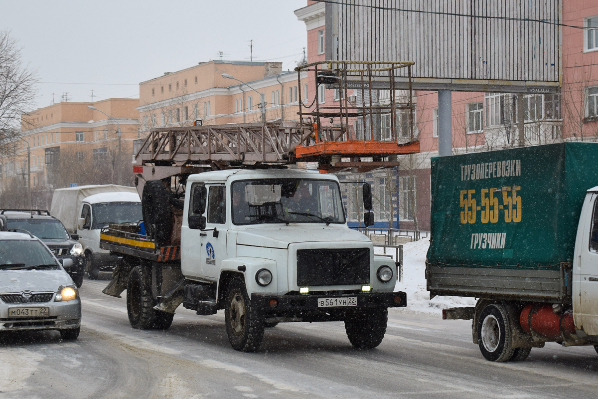 Алтайский край, № В 561 УН 22 — ГАЗ-3309