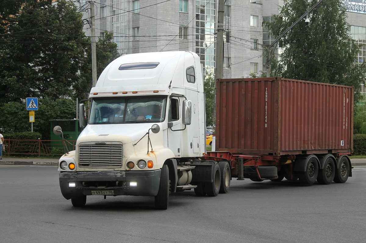 Санкт-Петербург, № У 493 ЕТ 98 — Freightliner Century Class