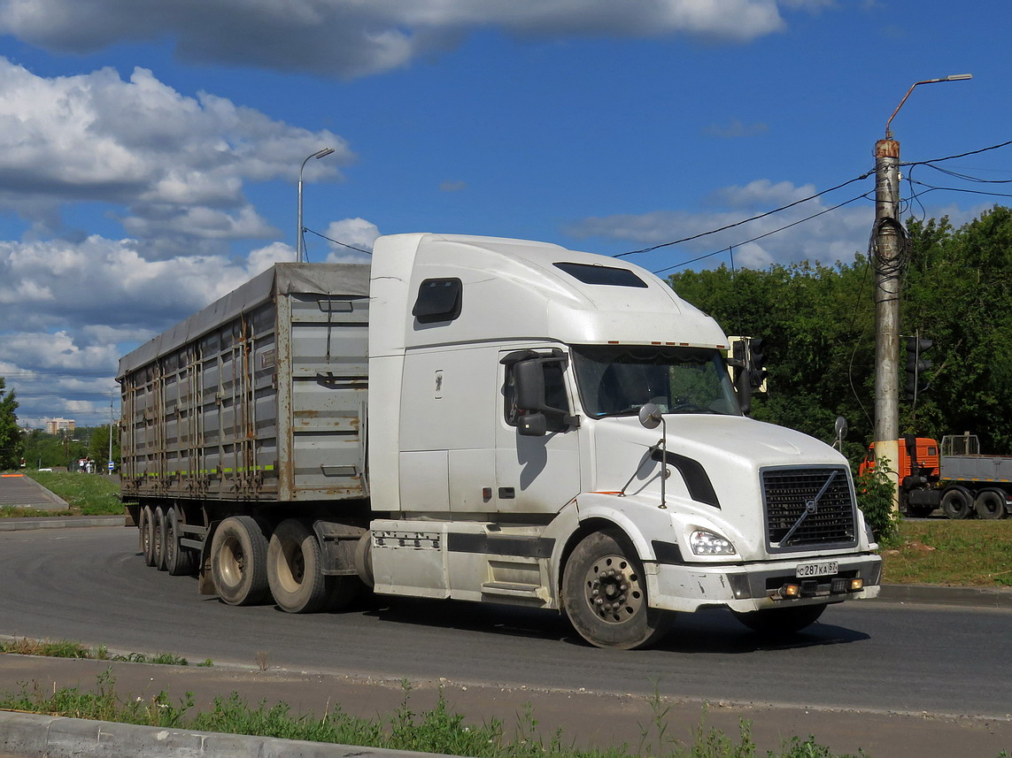 Орловская область, № С 287 КА 57 — Volvo VNL670